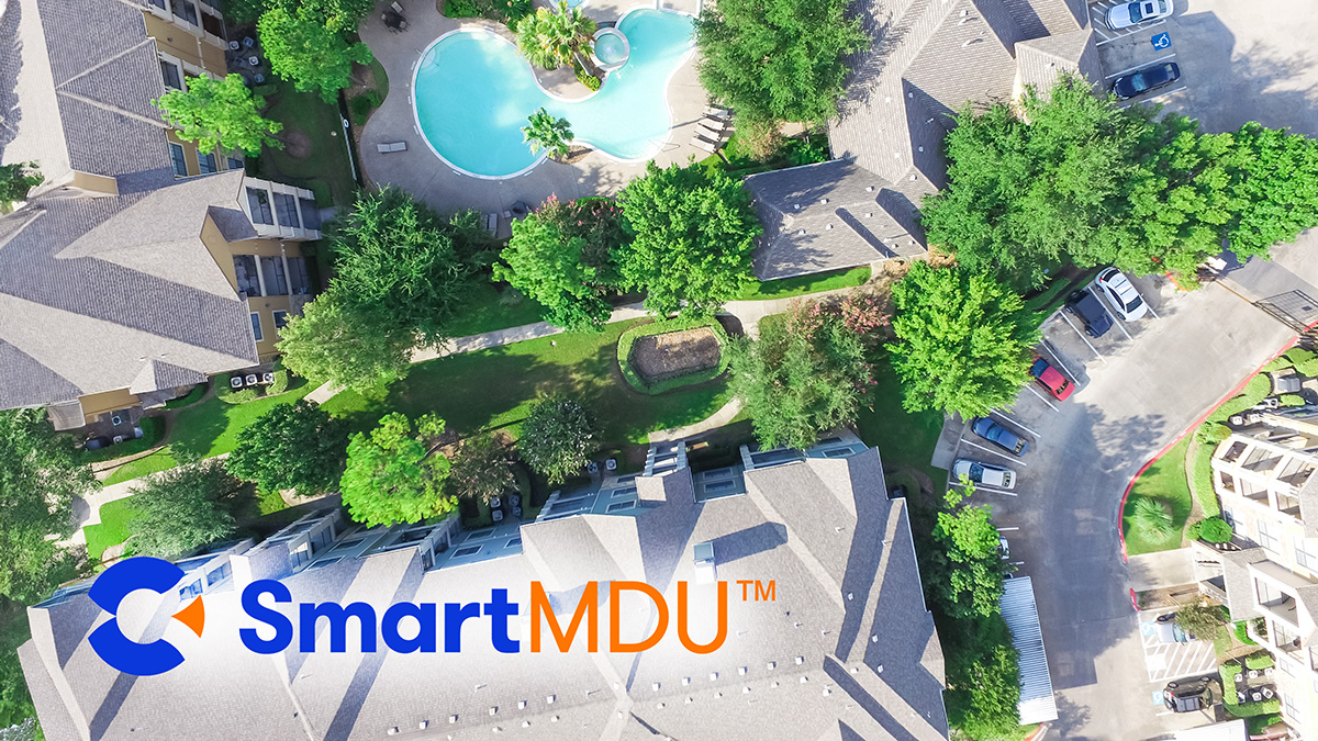 couple on apartment terrace and SmartMDU logo